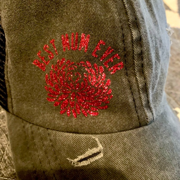 Best Mum Ever Distressed Hat Criss Cross Feature - Picture 6 of 8